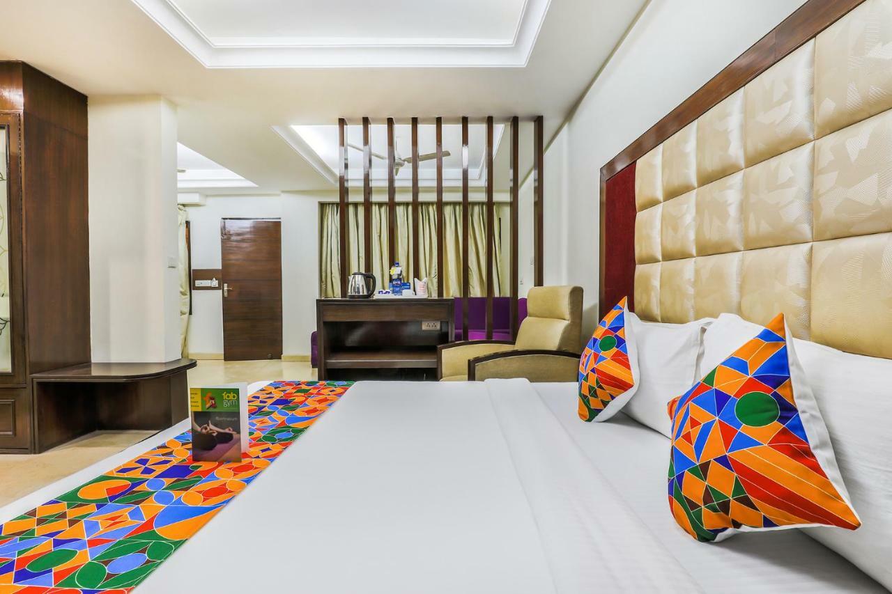 Fabhotel Metro35 Чандигарх Экстерьер фото